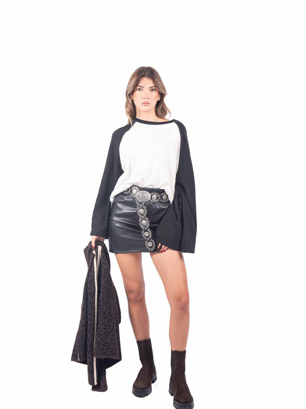 Minigonna in Ecopelle Nera con Cintura Borchiata da donna Miss love