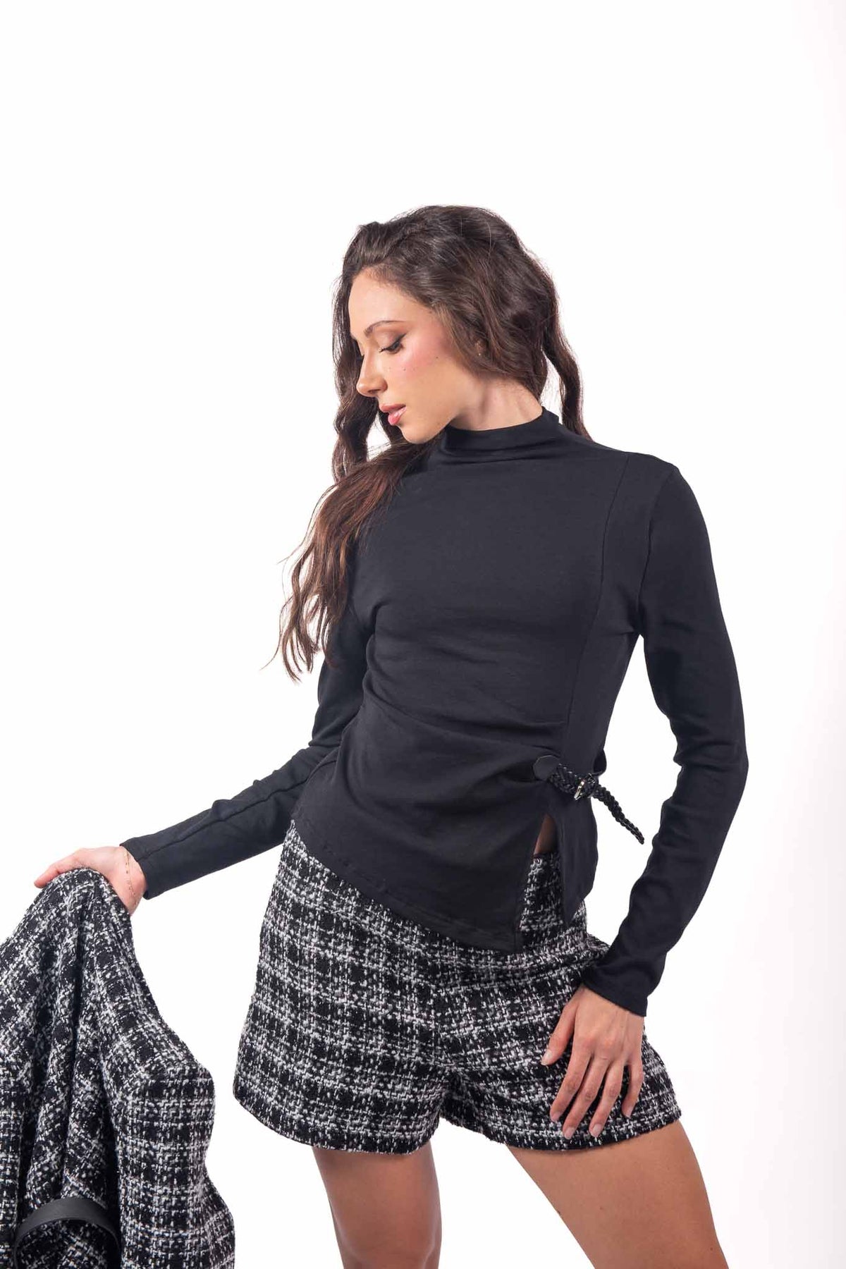 Blusa Lupetto Nera con Cinturino Laterale donna Miss love - 1
