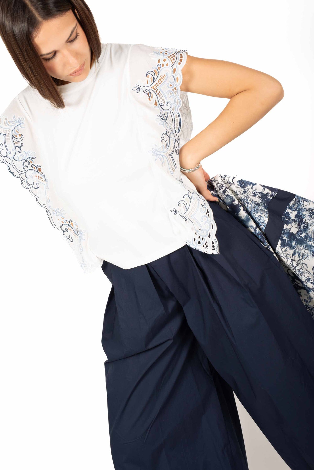 T-shirt con Maniche Ricamate donna Miss love - 1