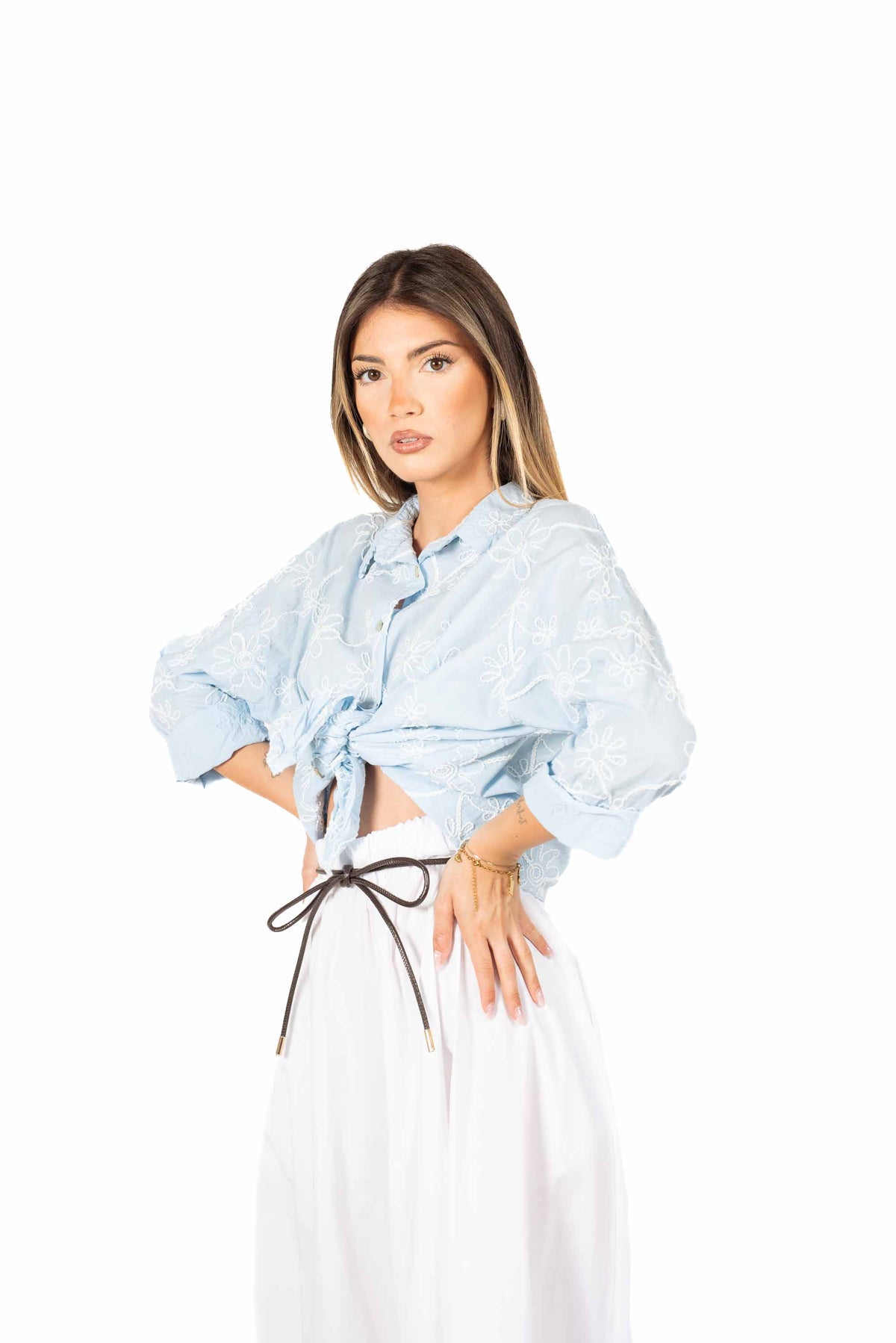Camicia Celeste con Ricami Floreali donna Miss love - 6
