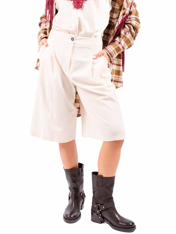 Bermuda Sartoriali Panna con Pinces da donna Tensione in