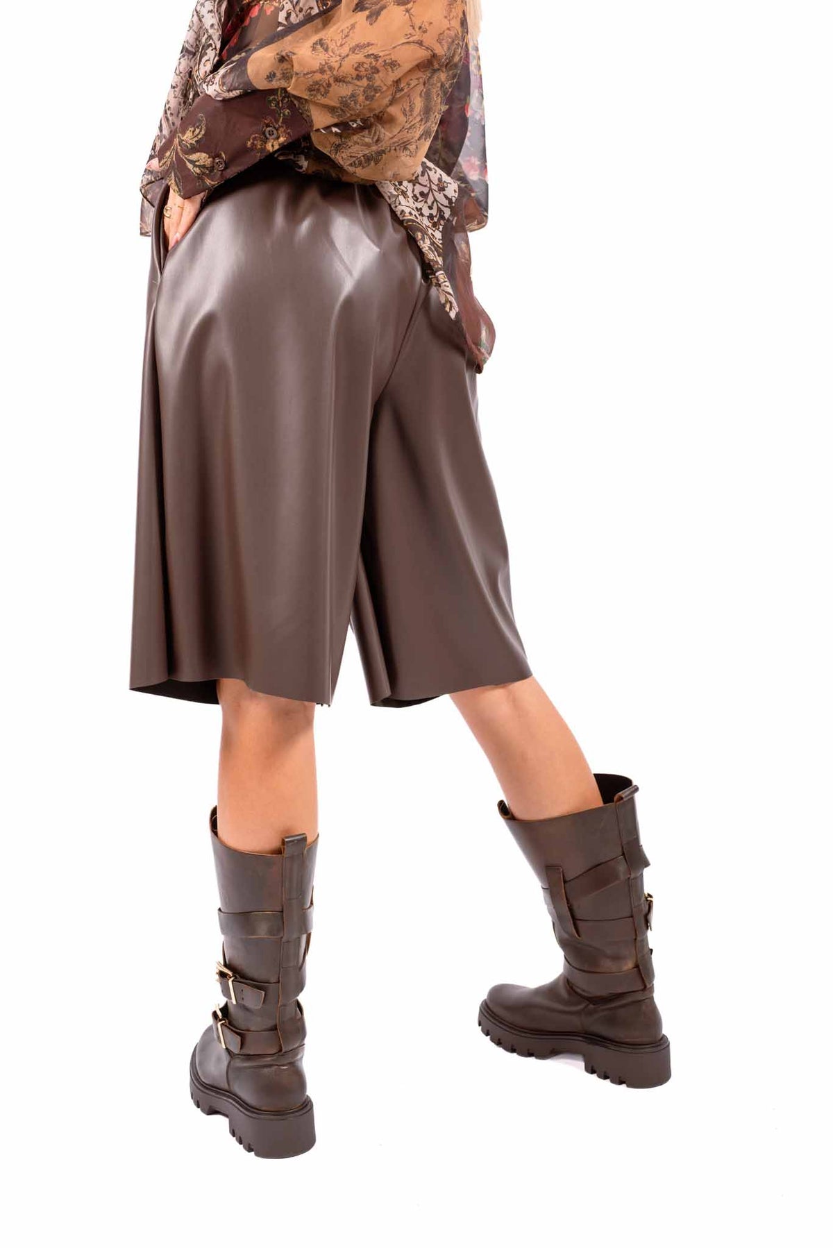 Bermuda in Ecopelle Cioccolato con Pinces donna Miss love - 3