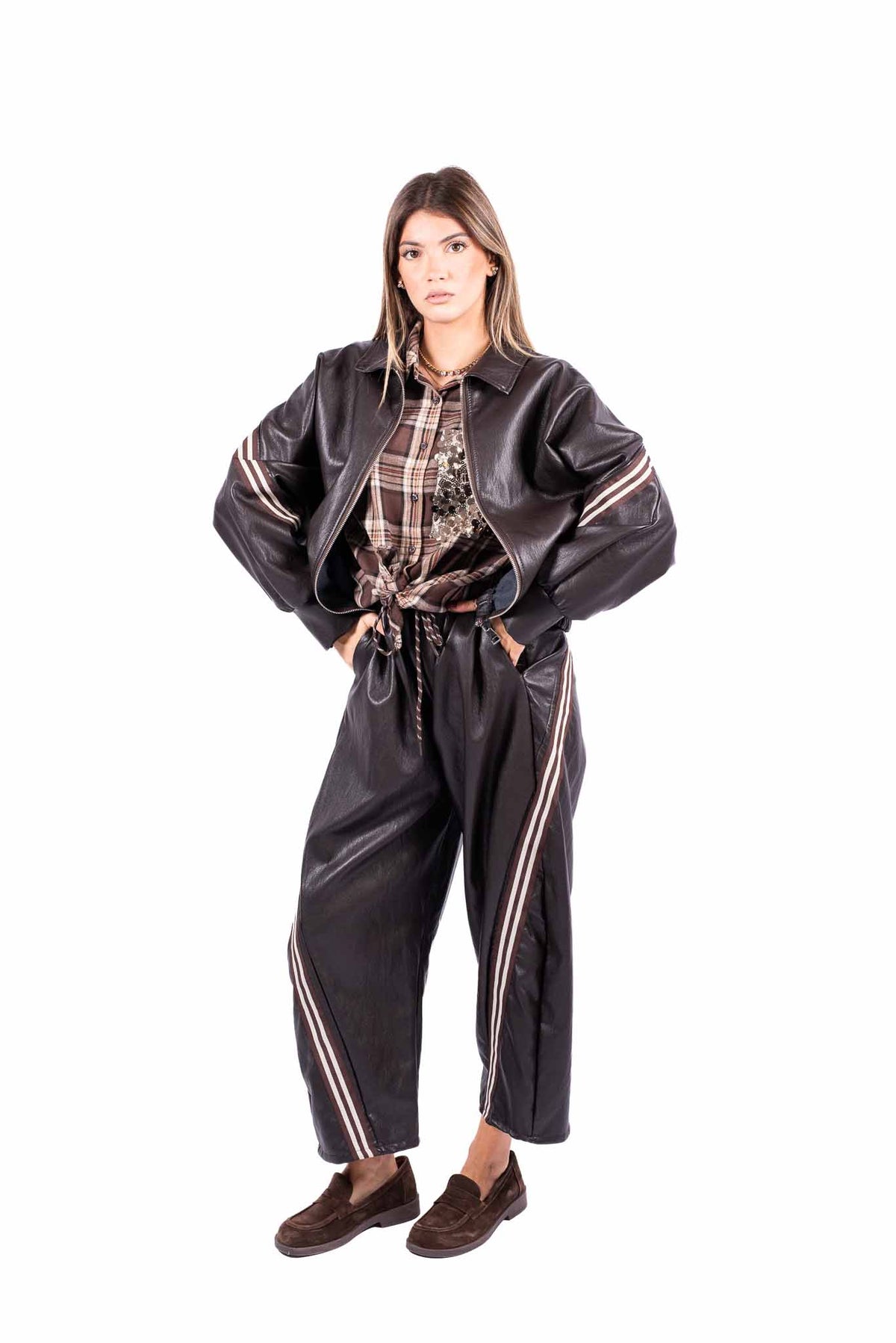 Bomber Oversize in Ecopelle Marrone con Bande donna Miss love - 6