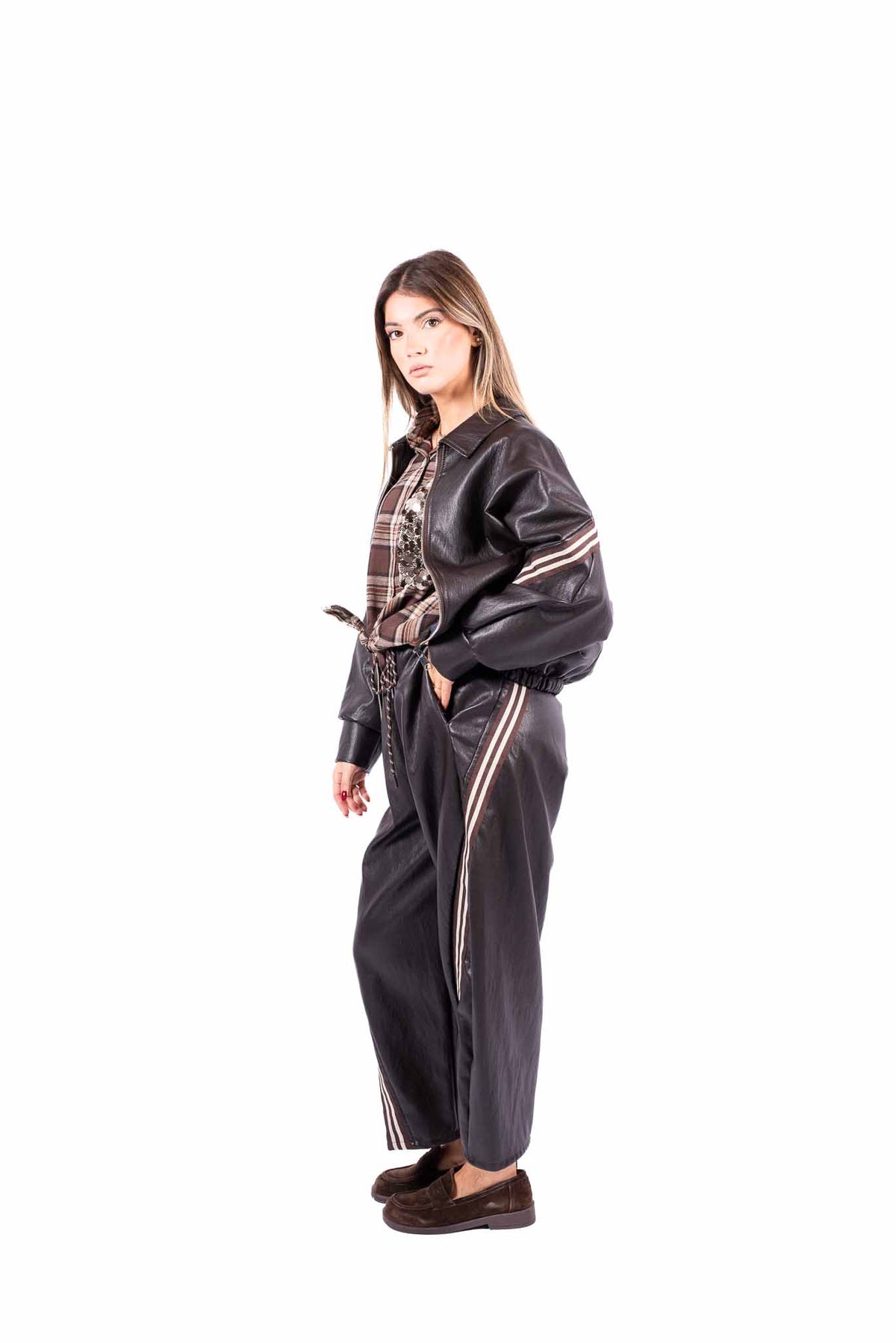 Bomber Oversize in Ecopelle Marrone con Bande donna Miss love - 2