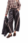 Pantaloni Jogger in Ecopelle Marrone con Bande donna Miss love - 4