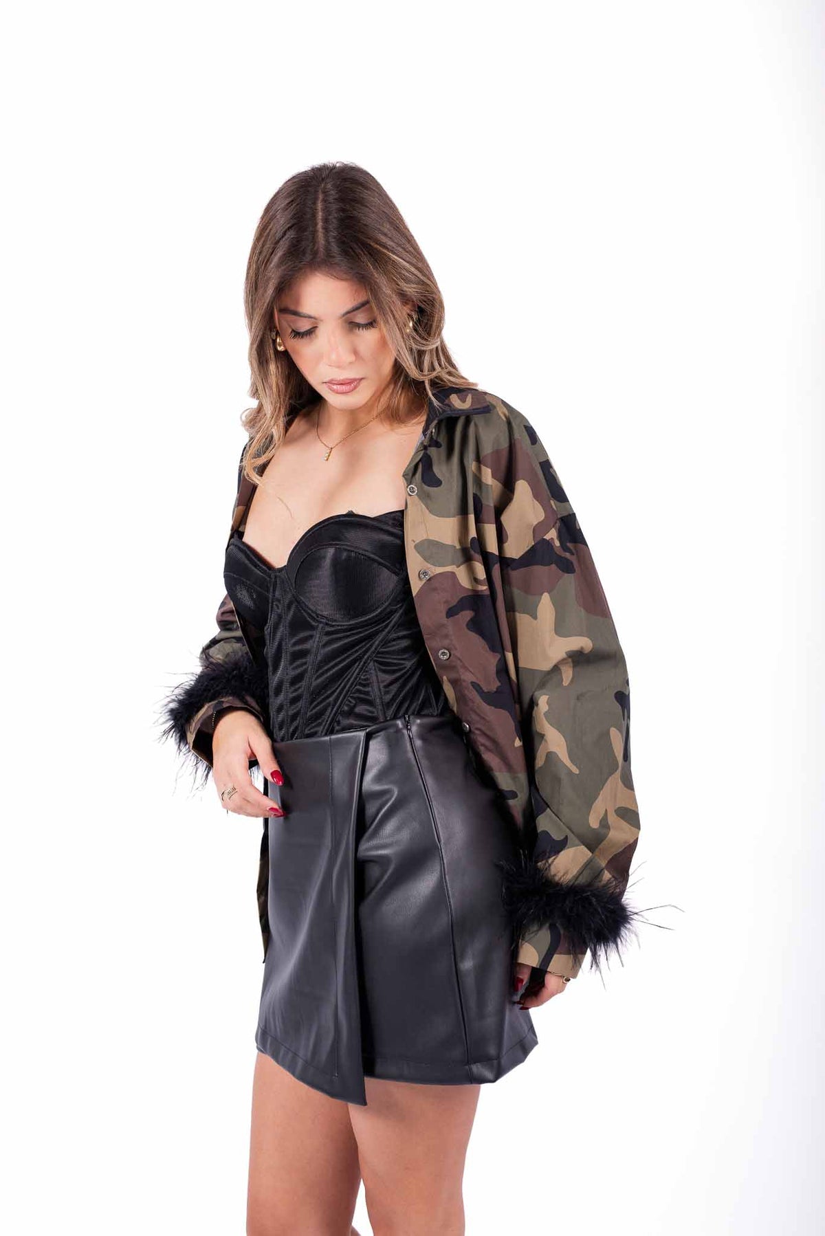 Camicia Oversize Camouflage con Piume sui Polsi donna Miss love - 3
