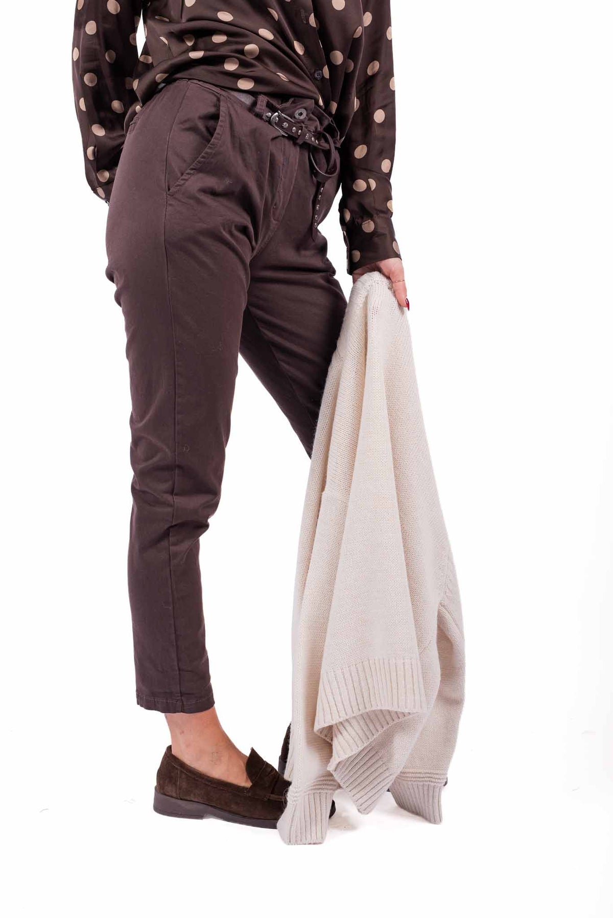 Pantaloni Chino Cioccolato con Cintura Borchiata donna Miss love - 2