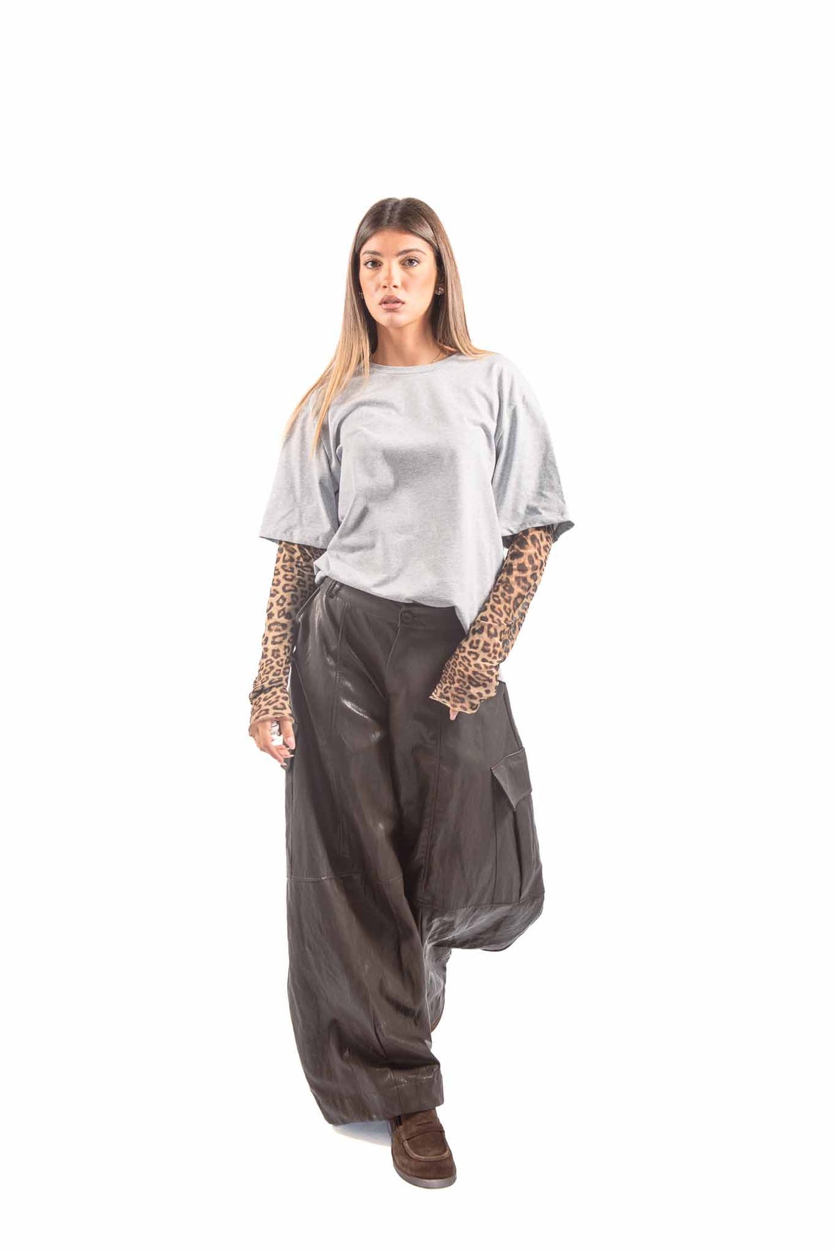 T-Shirt Grigia con Maniche Leopardate donna Tensione in - 2