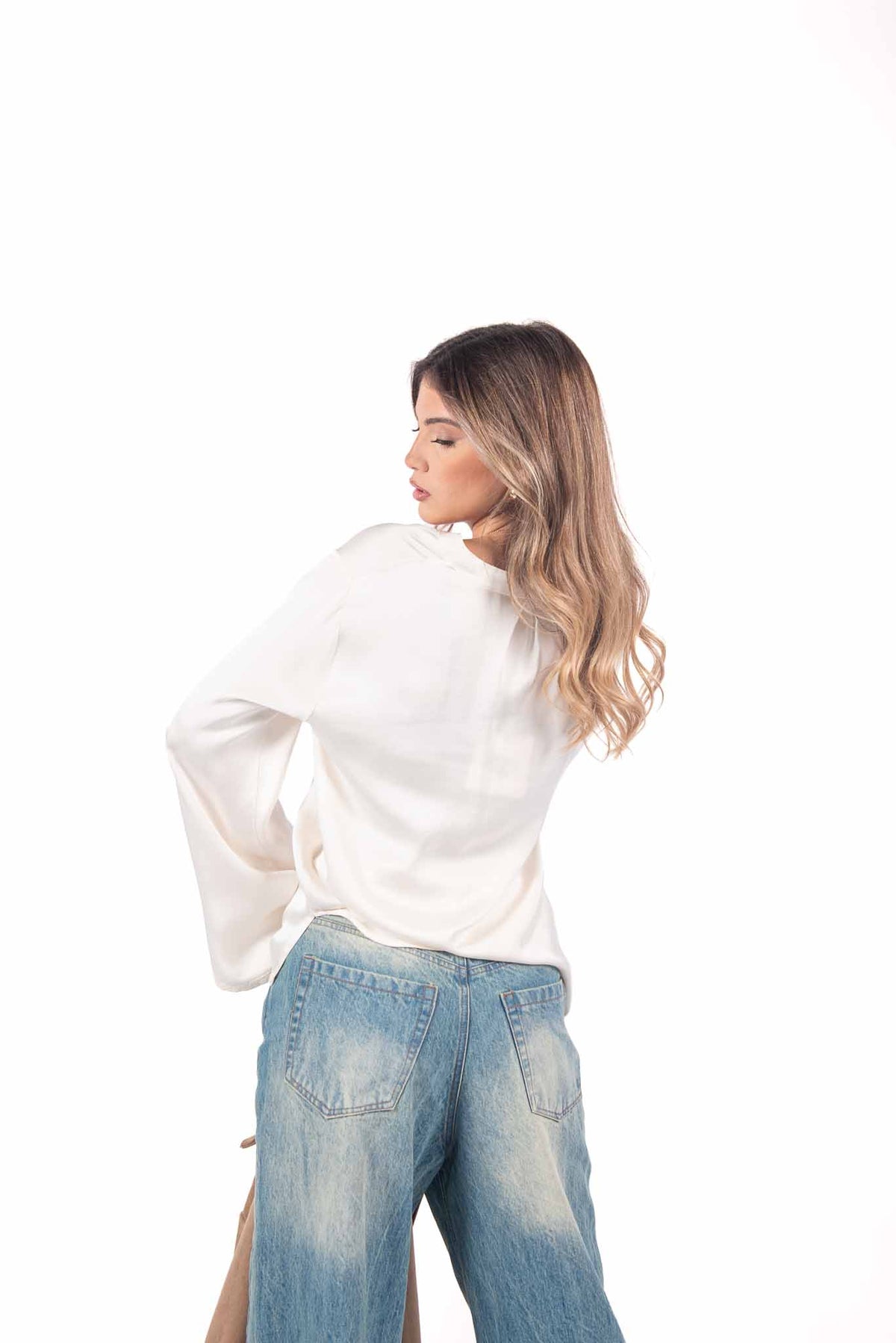Blusa in Satin Panna con Scollo a V donna Tensione in - 3