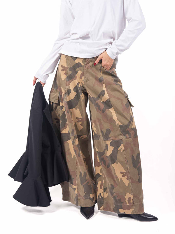 Pantaloni Cargo Barrel Fit Camouflage da donna Tensione in