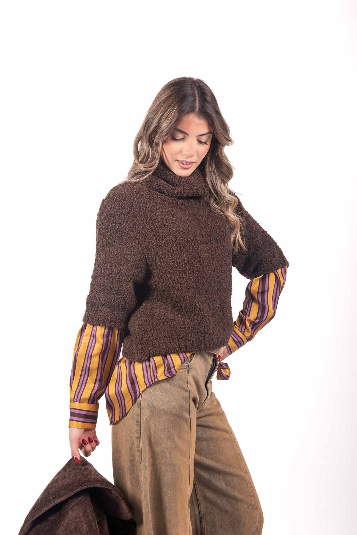 Maglione Collo Alto in Maglia Bouclé Cioccolato donna Miss love - 2