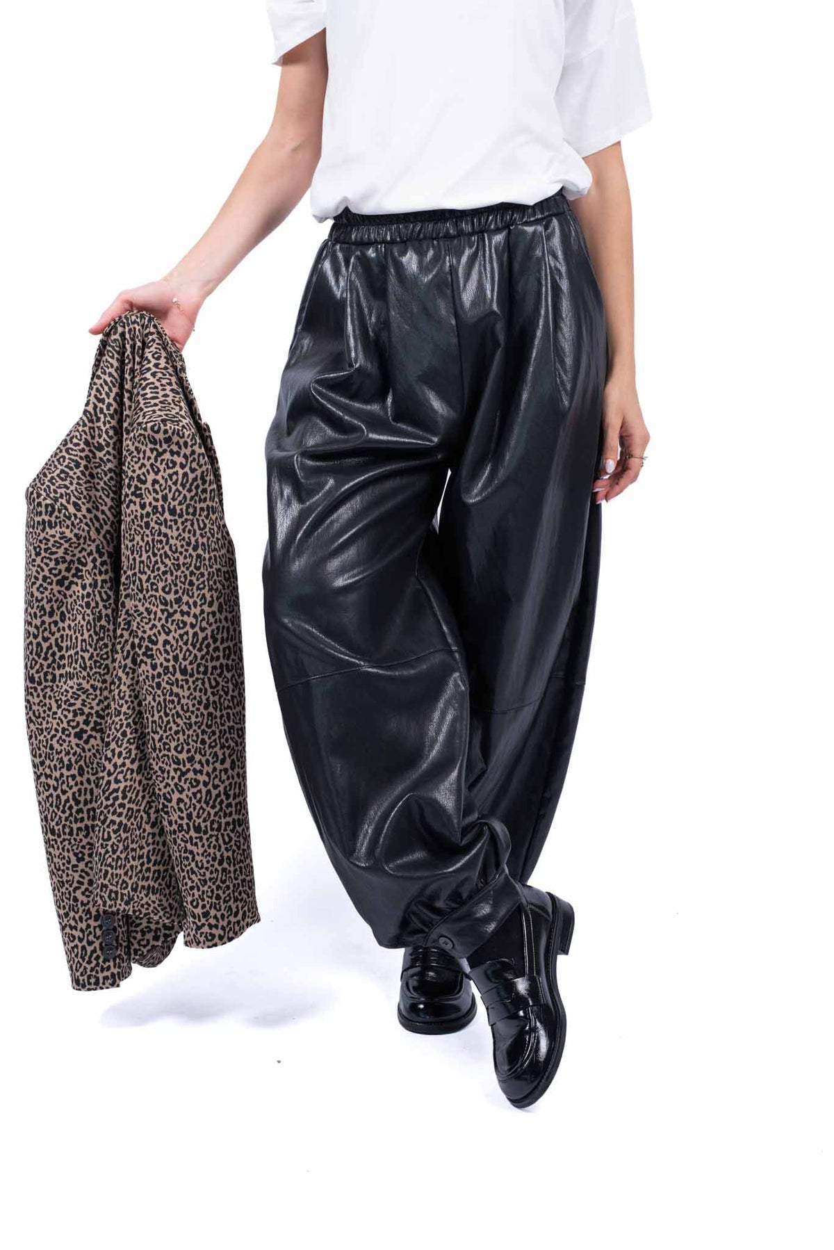 Pantaloni in Ecopelle Nera con Vita Elasticizzata donna Maryley - 1
