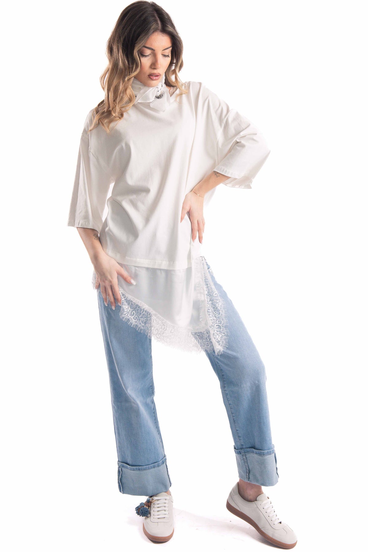 T-Shirt Con Applicazione in Pizzo donna Miss love - 2