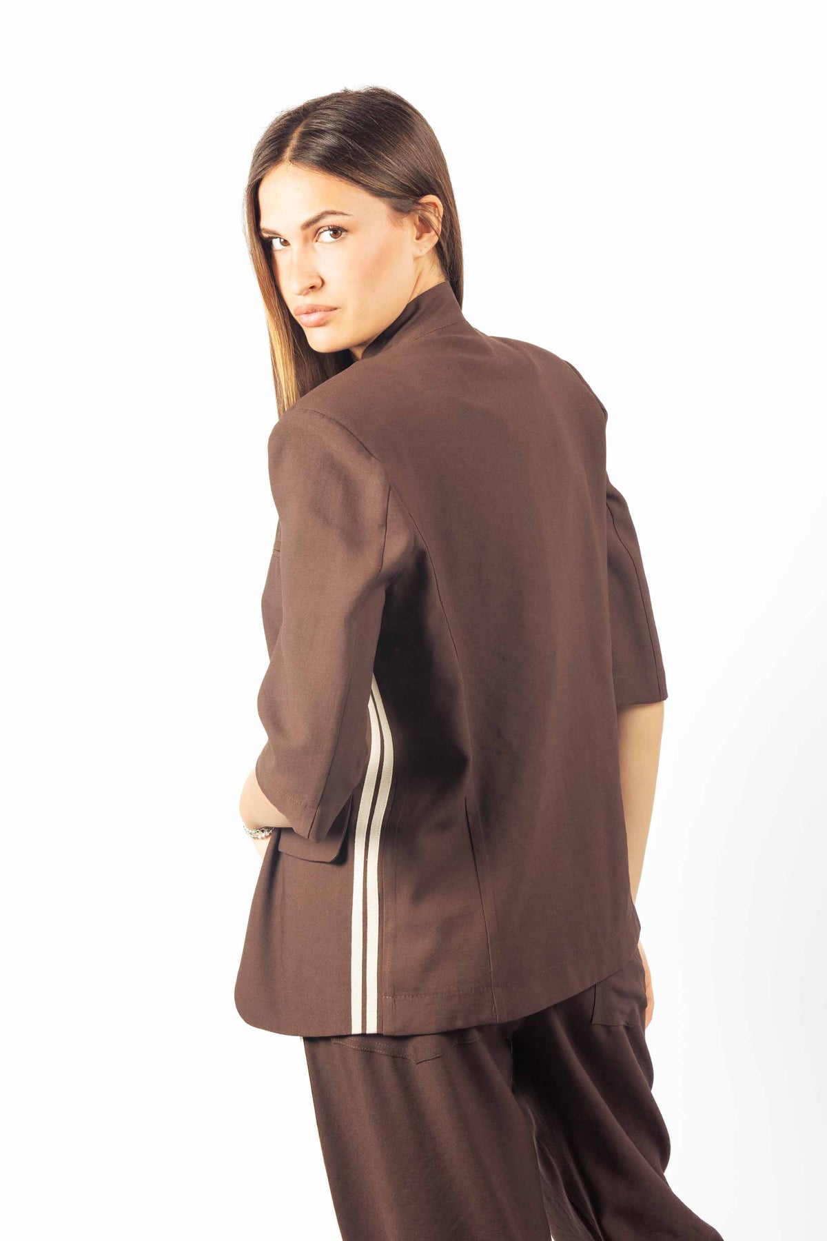 Blazer Maniche Corte Cioccolato donna Maryley - 4