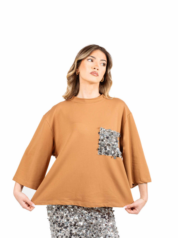 T-shirt Oversize con Taschino Paillettes Cammello da donna Tensione in