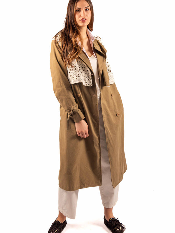 Trench con Dettaglio Crochet da donna Tensione in