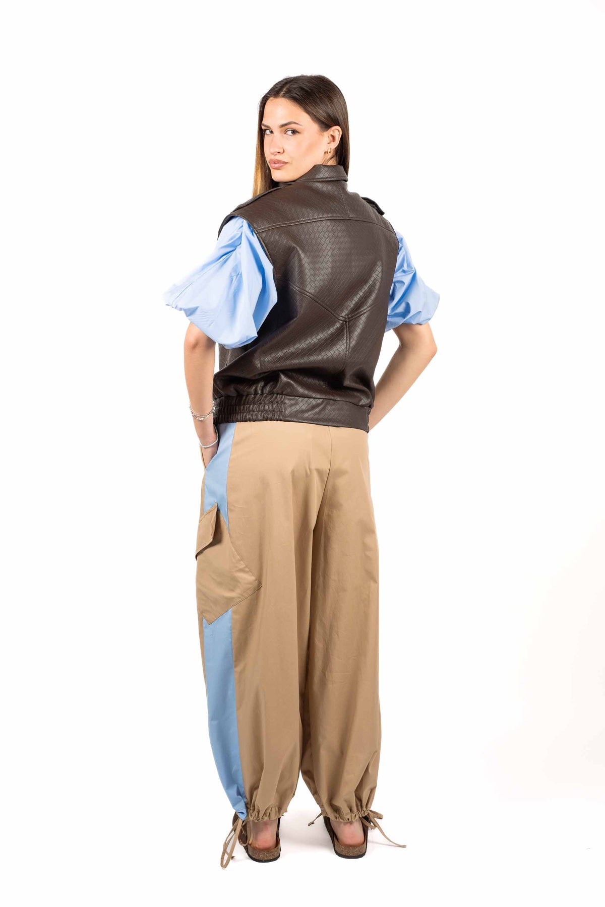 Gilet Effetto Pelle Testurizzata Cioccolato donna Tensione in - 4