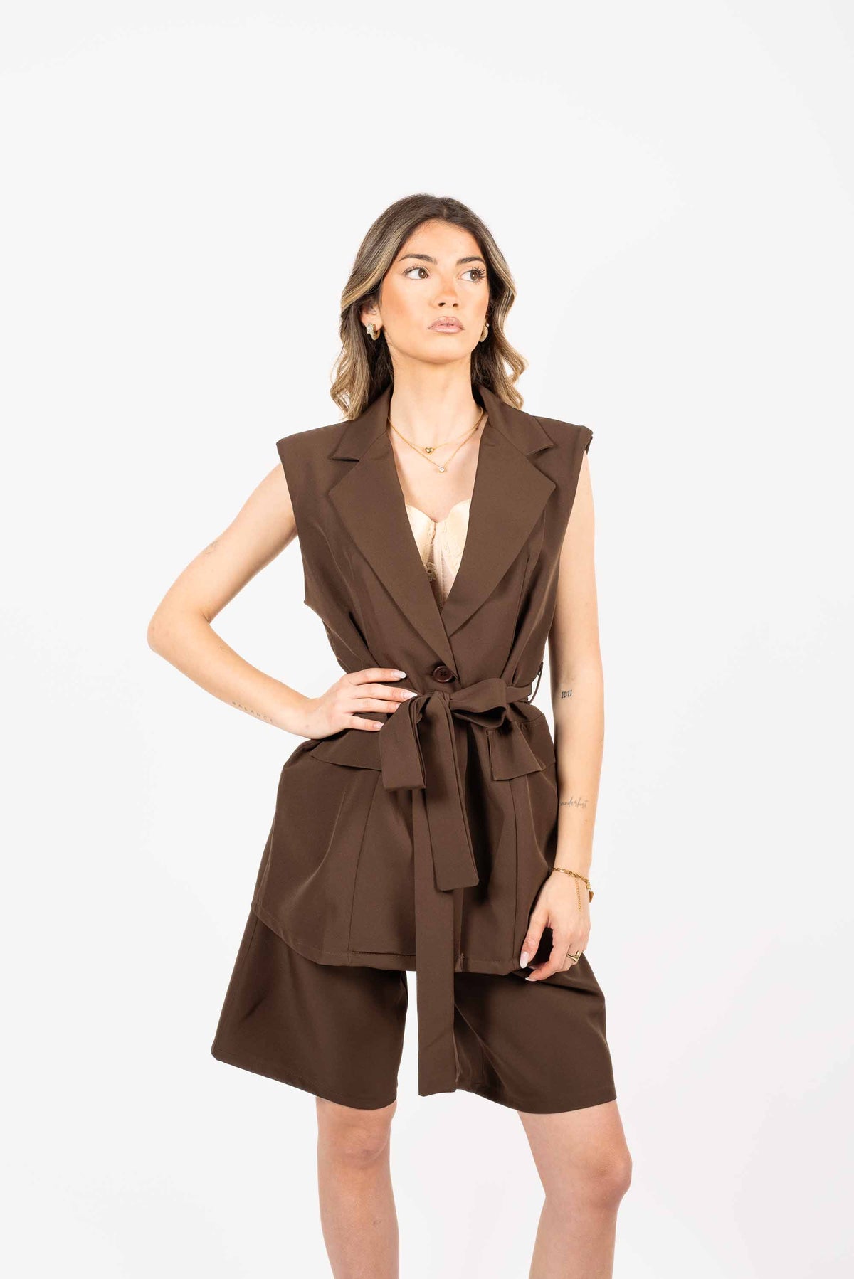 Completo Sartoriale Marrone con Gilet e Bermuda donna Miss love - 6