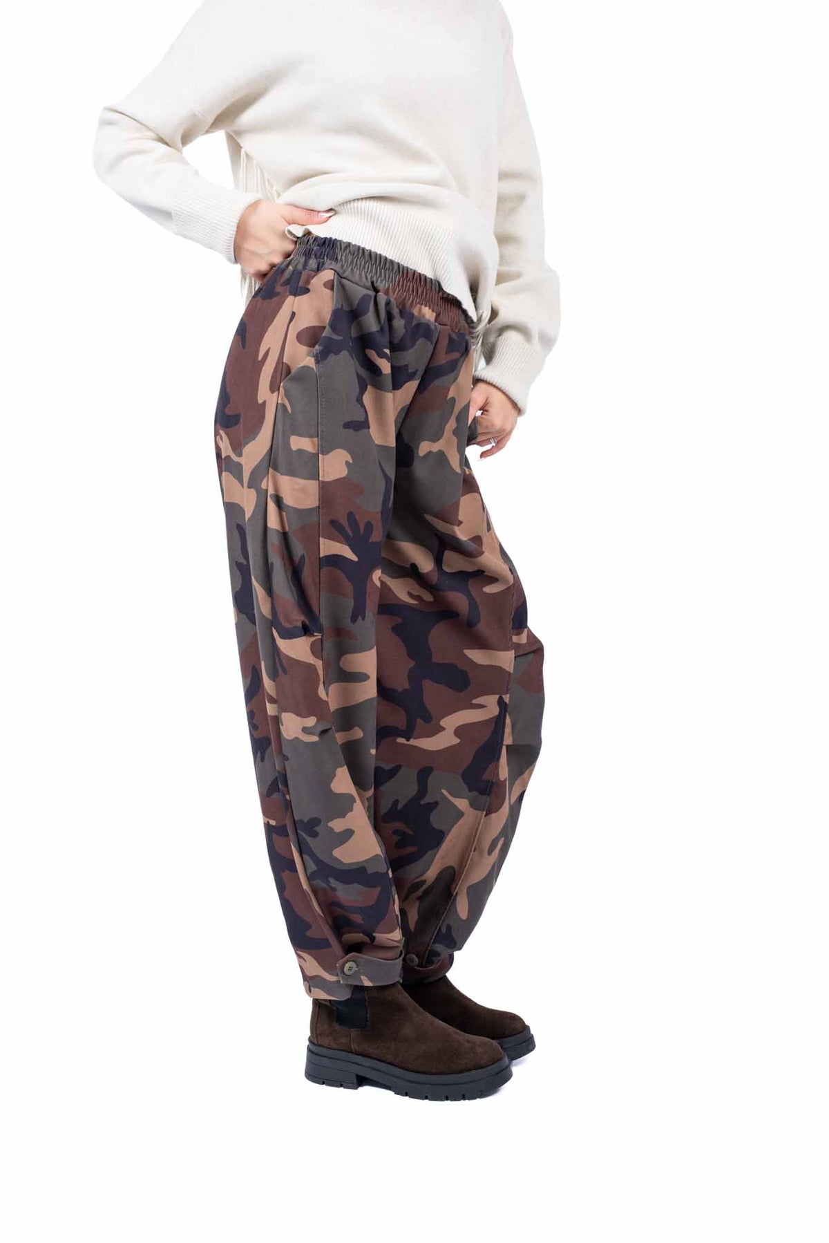 Pantaloni in Tessuto Tecnico Stampa Camouflage donna Miss love - 5