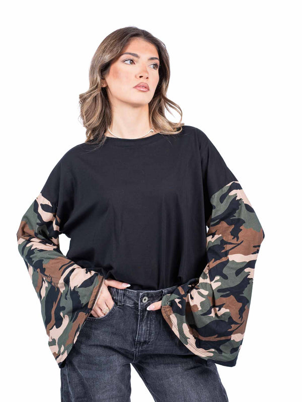 Maglia Nera Oversize con Maniche a Campana Camouflage da donna Miss love