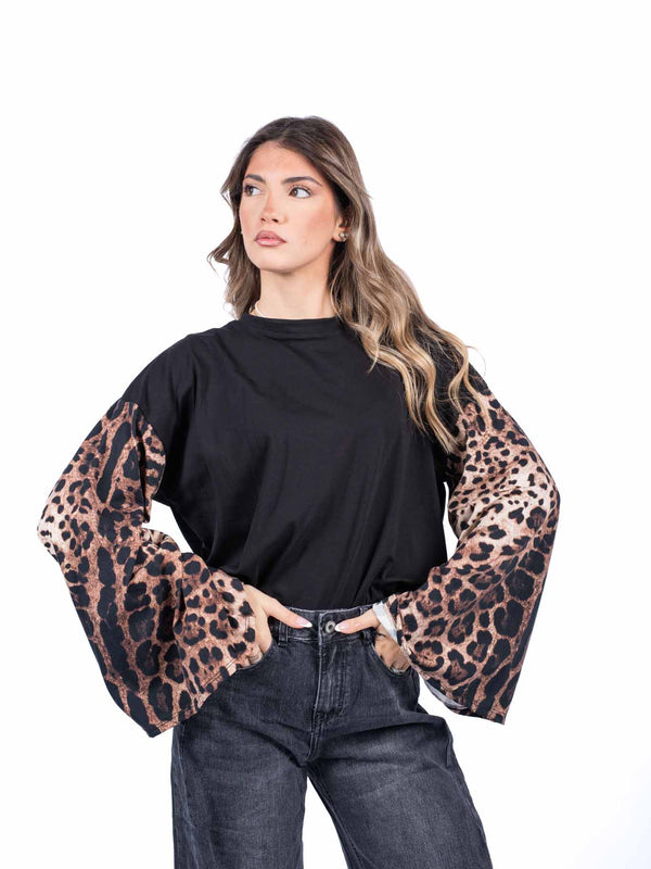 Maglia Nera Oversize con Maniche a Campana Animalier da donna Miss love