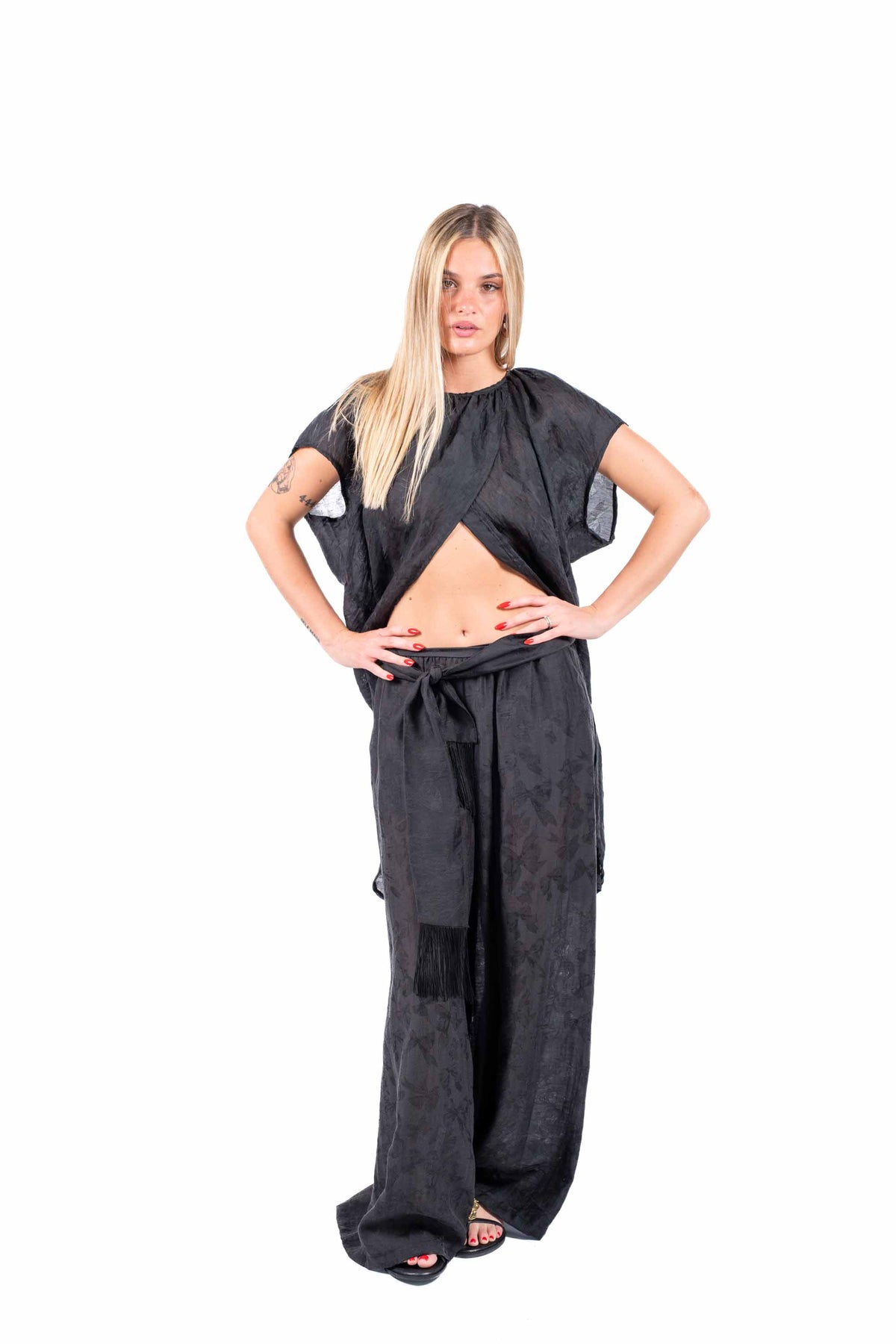Top Asimmetrico con Spacco Nero donna Miss love - 4
