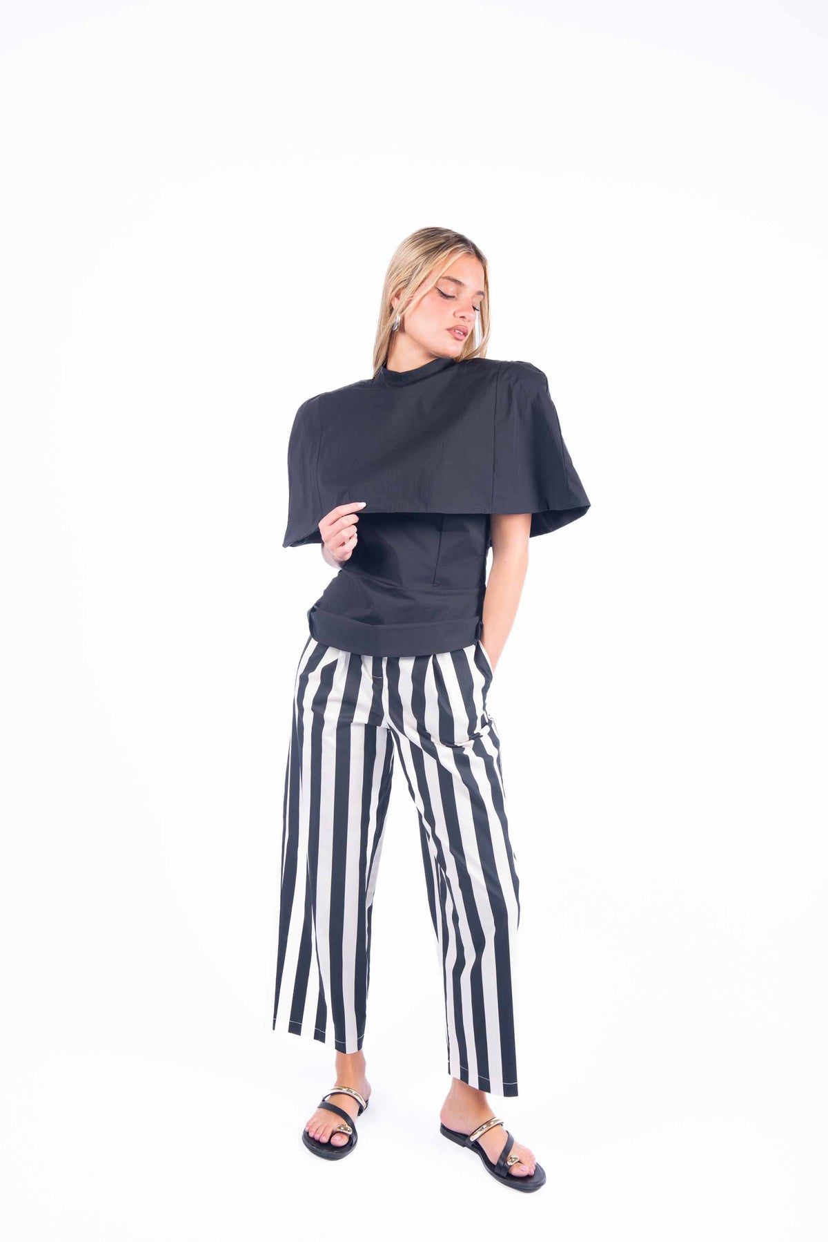 Top Volumetrico con Cappa Nero donna Tensione in - 3