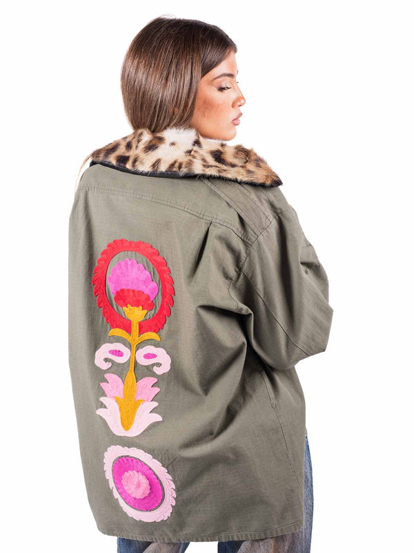 Giacca Oversize con Ecopelliccia e Ricami da donna Tensione in